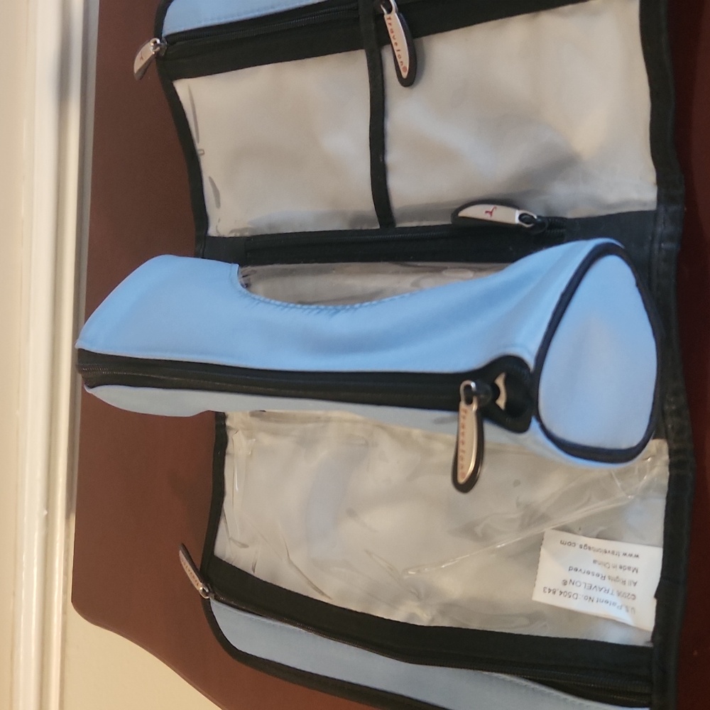 Travel jewelry case